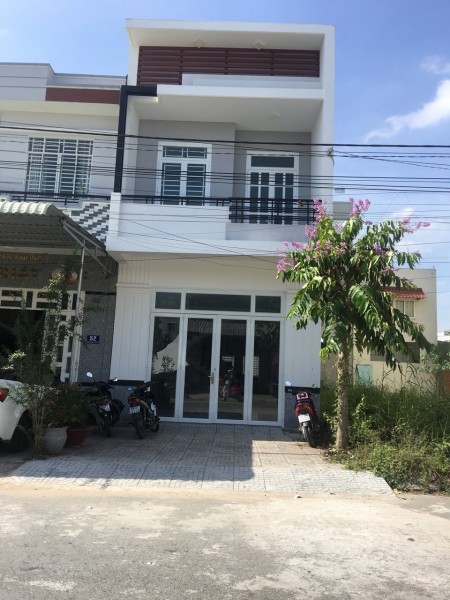 Nhà DT rộng giá rẻ 34m2, gần ĐL Phạm Văn Đồng, 2T chỉ 2.9 tỷ