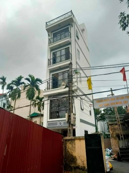 Bán nhà Ngọc Thụy, Long biên ị trí đẹp đường ÔTÔ Tránh DT 47m2 xây 6 tầng mặt tiền 4.2 giá 5.75 tỷ