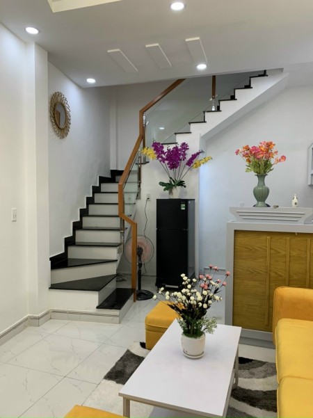Bán nhà 77/44/ đường chuyên dùng 9,Phú Mỹ,Quận 7