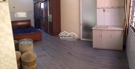 Sang nhượng CHDV Mặt tiền Đường Cao Thắng, P.17, Q.Phú Nhuận. DT: 6.8 x 18m