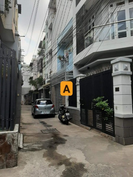 Nhà HXH Tân Phú gần mặt tiền 4,4 x 13m giá mềm