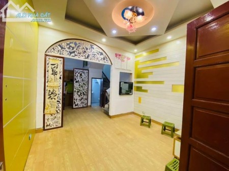 BÁN NHÀ GIÁP BÁT, GẦN BẾN XE, DÂN CHÍ CAO AN SINH ĐỈNH, 35M^2, 3 TỶ 2
