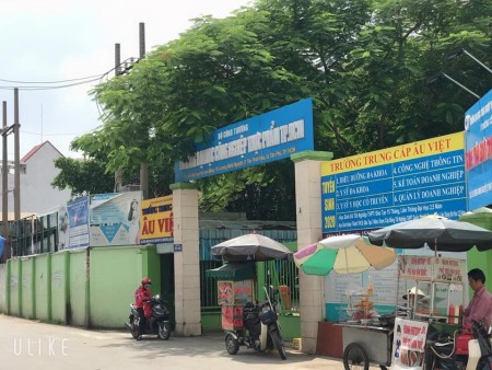 Bán nhà 2 tầng mặt tiền kinh doanh Lương Minh Nguyệt 4.5x20m. Giá chính chủ 9.3 tỷ