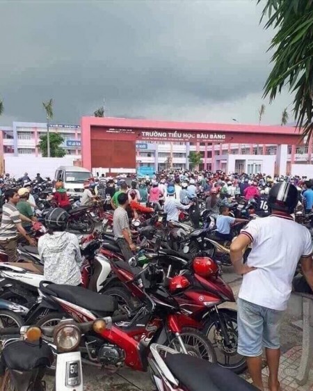 BÁN GẤP 450M2 NGAY CHỢ KCN LIÊN HỆ CHÍNH CHỦ