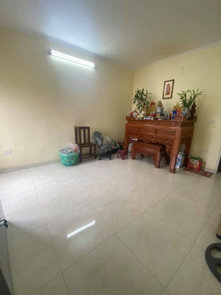 LÕI ĐỐNG ĐA NHÀ ĐẸP Ở LUÔN cách mặt phố Khâm Thiên 100m