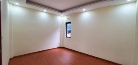 Bán nhà 40m2 4.5 Tầng, SĐCC Phố Nam Dư Giá 3.1 tỷ