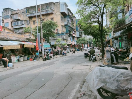 Nhà Phố Cổ sát Hồ Ở NGAY, Khoản để dành không bao giờ sợ lỗ