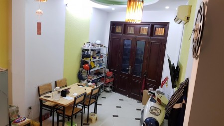 Bán nhà 33m2 x 5 tầng 2 mặt thoáng phố Dương Văn Bé, Hai Bà Trưng