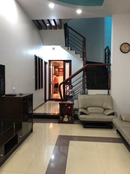 Nhà Biệt Thự Bình Lợi 7x17 Trệt 3Lầu-ST Giá 35Tr/th