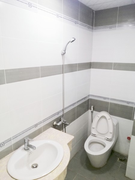 Cho thuê nhà trệt 2 Mặt Tiền, có chỗ đậu xe otô 4x13 mới đẹp, phù hợp VP, Đại Lý, Cty