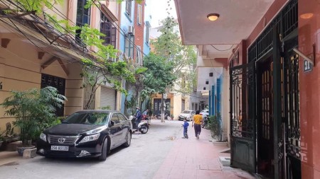 Bán nhà lô góc Nguyễn Trãi, Hà Đông 38m x 4t, MT 5m chỉ 3,5 tỷ.