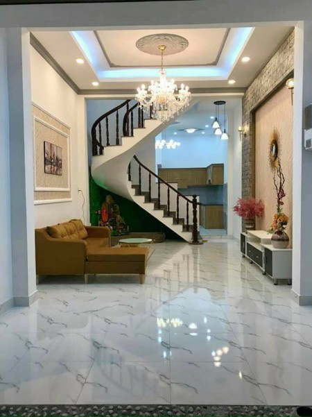 Nhà Cần Bán, 600TR Sổ Hồng Riêng, Cho Trả Góp.