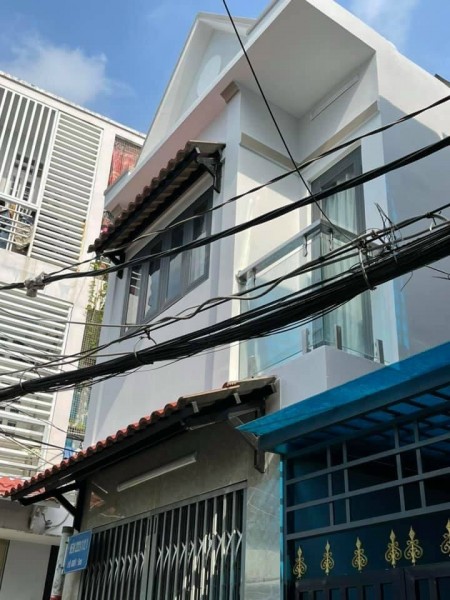 Bán nhà mặt tiền hẻm 2221 cách đường Huỳnh Tấn Phát 80m 2PN giá 1,32 tỷ
