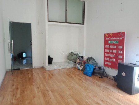 Cho thuê nhà nguyên căn MT đường Âu Cơ, Phường 14 Tân Bình - nhà xây ở nên kiên cố trệt 2 lầu sân thượng
