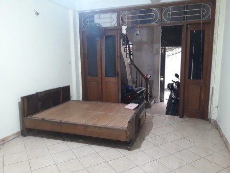 CHO THUÊ PHÒNG TRỌ ĐƯỜNG LẠC LONG QUÂN DT 35m2 GIÁ 2.4TR/TH LH 0329036252