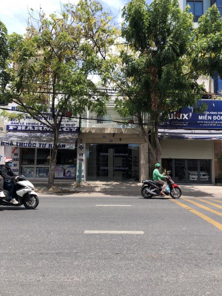 Mặt tiền QL.13 5.5x25m Trệt trống, lững, lầu làm Vp, kho,xưởng sát cổng BX Miền Đông