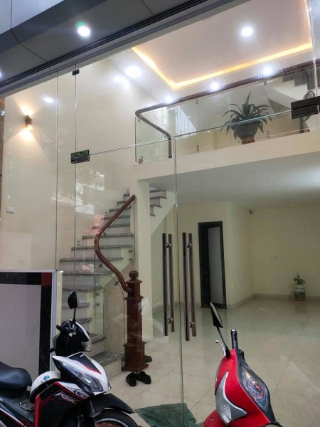Bán nhà Bạch Mai, 62m2, MT 6.5m, sát phố về ở ngay giá 6 tỷ ctl.