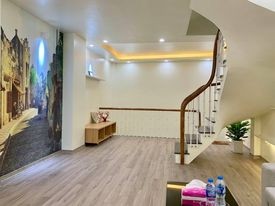 Tây Sơn CỰC HIẾM - NHỎ XINH LUNG LINH, MUA NGAY Ở NGAY, 35 M2 x 3 tầng 0909553338, hơn 3 tỷ - cực rẻ cực hiếm.Ô tô vào nhà