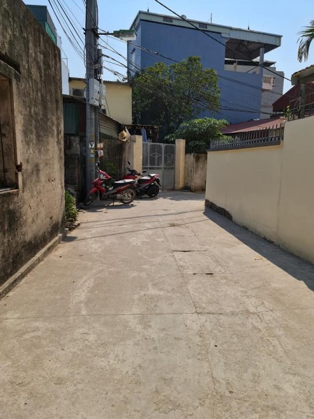 Bán nhà 46m2, mt 4m3, 3 ngủ xã Việt Yên, Ngũ Hiệp, Thanh Trì, giá 2 tỷ