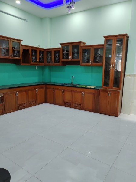 Bán gấp nhà 3 lầu mới xây trong HXH 5.5m đường Chiến Lược, P. Tân Tạo, Q. Bình Tân