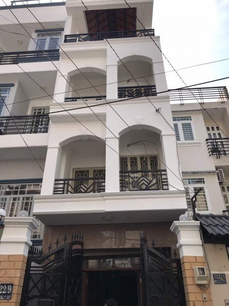 Nhà khu biệt thự PHỔ QUANG nhà mới bảo vệ 24/24
