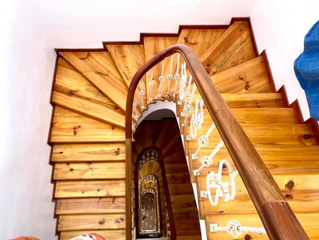 NHÀ ĐẸP VIEW HỒ GARA Ô TÔ KINH DOANH! Ngọc Lâm, Long Biên 75M2x5T, hơn 9 tỷ. 0977611089