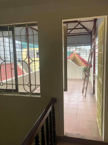 Bán nhà riêng tại Lê Trọng Tấn, Hà Nội, 30m2 x 5 tầng, giá 3.3 tỷ.
