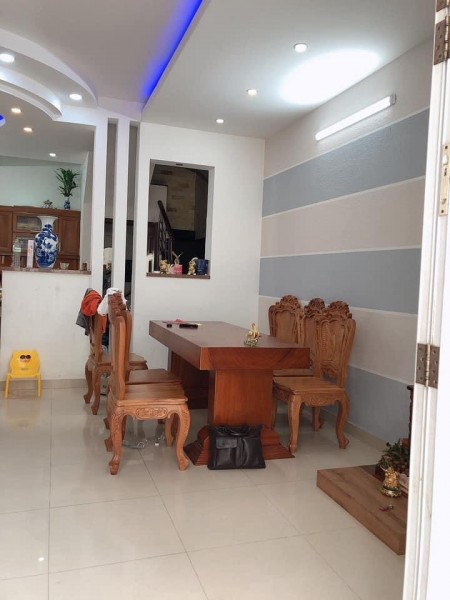 Bán nhà đường Cống Lở, Tân Bình 48m2 4 tầng giá 5 tỷ.