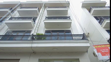Cần bán nhà ngõ rộng Xuân Đỉnh chỉ 2.85tỷ.tin được không