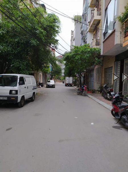 Cần bán nhà An Thắng, Hà Đông, 4 tầng, oto đỗ cửa, 41m2, giá 4,7 tỷ.