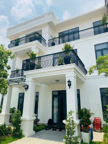 Cơ hội đầu tư sinh lợi x2 x3 với biệt thự nghỉ dưỡng view sân golf 27 lỗ cách Củ Chi 1 bước chân