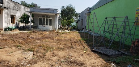 Cần bán lô đất ngộp mặt tiền quốc lộ 50 ngay thị trấn Cần Đước