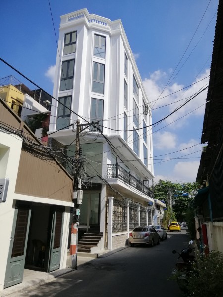 Cho thuê NHÀ NGUYÊN CĂN LÀM VĂN PHÒNG, SPA nằm đối diện CV HOÀNG VĂN THỤ P1, TÂN BÌNH