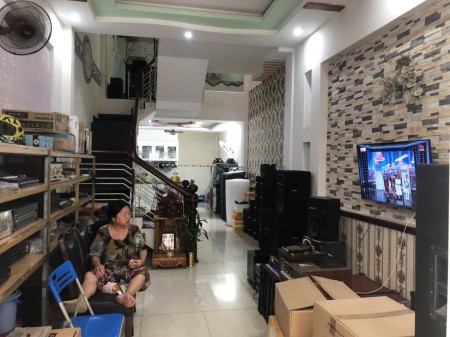 Cần bán GẤP nhà HXT Quang Trung, P14, Gò Vấp, 4x16m, 1 trệt, 3 lầu, 5.75 tỷ