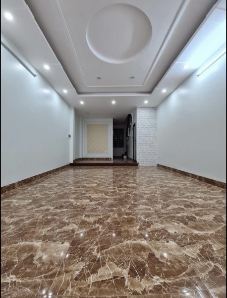 CẦN BÁN NHÀ HOÀNG MAI 5 TẦNG 4.25 TỶ, KINH DOANH, Ô TÔ TRÁNH
