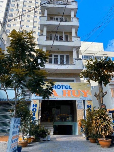 Bán khách sạn đường Lê Thị Chợ P.Phú Thuận Q.7