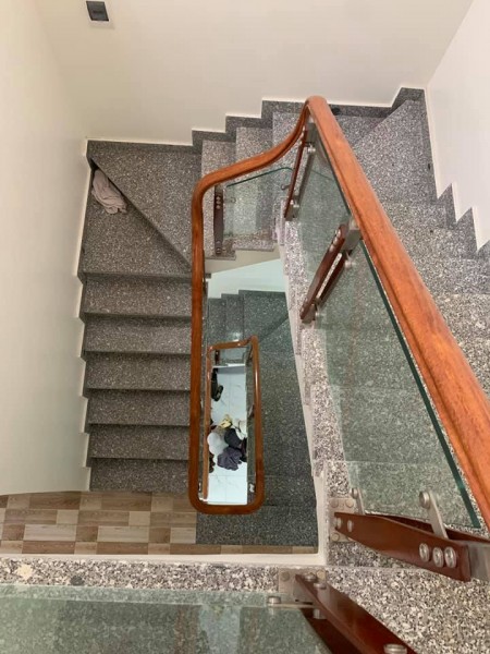 BÁN NHÀ 3 TẦNG TẠI HÙNG VƯƠNG, HỒNG BÀNG
