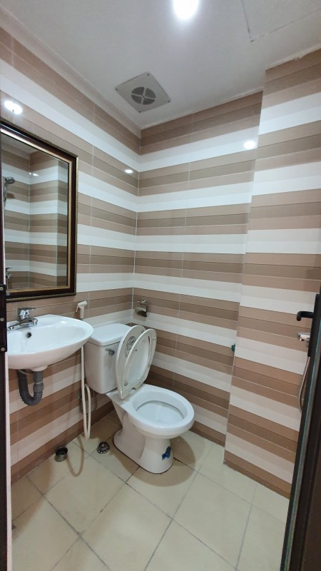 HƠN 1 TỶ NHÀ MỚI NGÕ RỘNG 5 TẦNG DT 25M2 HỘ KHẨU HAI BÀ