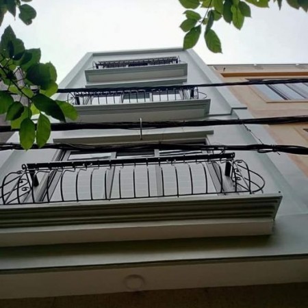 Bán nhà tại đườn Hoàng Mai, Phường Hoàng Văn Thụ, Hoàng Mai. Diện tích 30m2. Giá 2.25 tỷ