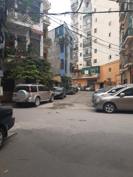 Bán nhà Phân lô VIP Hoàng Quốc Việt, 55m2, ô tô tránh đỗ, gara 7 chỗ