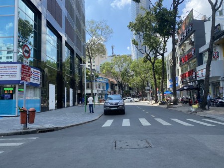 Đi đến slide 2