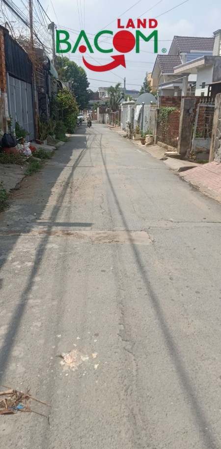 BÁN NHÀ CẤP 4 SHR THỔ CƯ P. HỐ NAI ĐƯỜNG 2 OTO TRÁNH NHAU