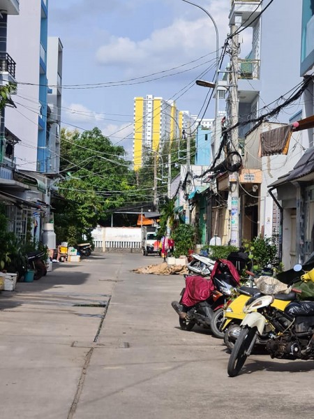 Bán nhà HXH, SHR đường Nguyễn Quý Yêm, An Lạc, dt 72m2, giá 4,8 tỷ
