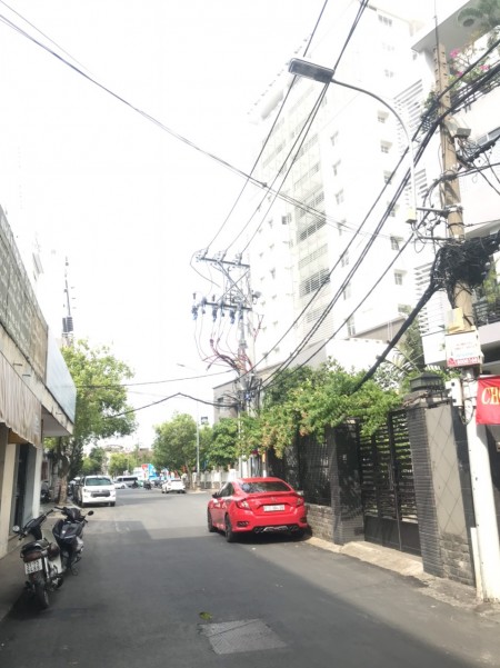 Cho thuê nhà nguyên căn đường Nguyễn Văn Trỗi hàm 3 lầu giá 50 triệu