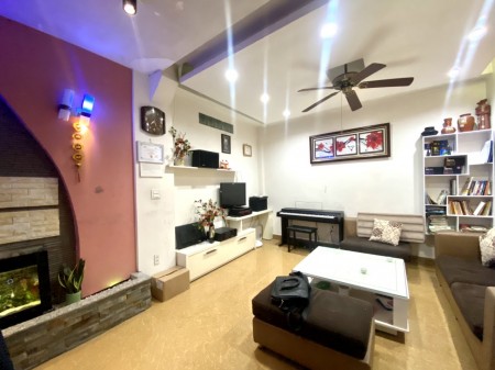 Sốc.. Sốc Quá Đi!! Nhà Hồ Lâm Du, ngõ thông, 42m2, 3.8tỷ