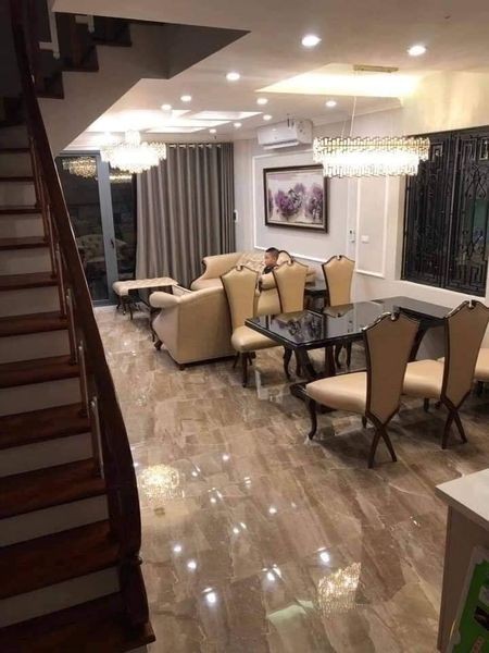 Bán Nhà Lê Trọng Tấn, mặt phố kinh doanh tấp lập 40m2, 4.2 tỷ.