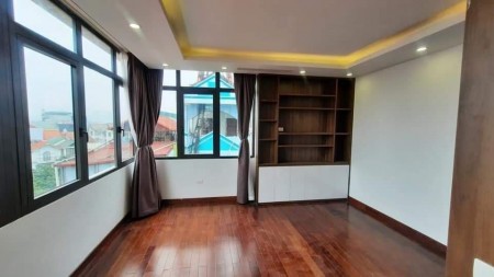 Bán gấp Nguyễn Khánh Toàn, Cầu giấy 125m 8 tầng cho thuê 180tr/tháng 29 tỷ