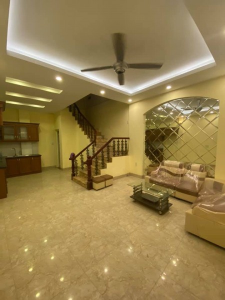 Bán nhà Lê Duẩn, HN 6.8 tỷ 5t tặng nội thất sang hịn mịn