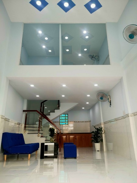 Cần tiền bán gấp nhà gần ngã 4 trung chánh 48m2 giá 1 tỷ 1