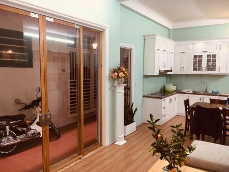 Nhà Phố Ngọc Lâm 36m2 x 4tầng giá 3,35 tỷ